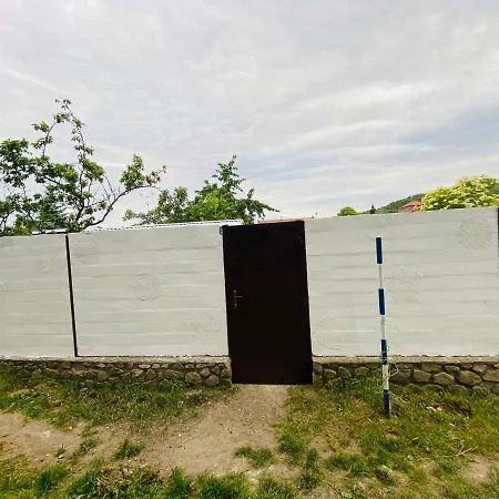 Daniel-mikulov, A Private Just For 山林小屋