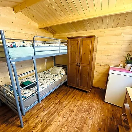 Деревянный коттедж Daniel-mikulov, A Private Just For