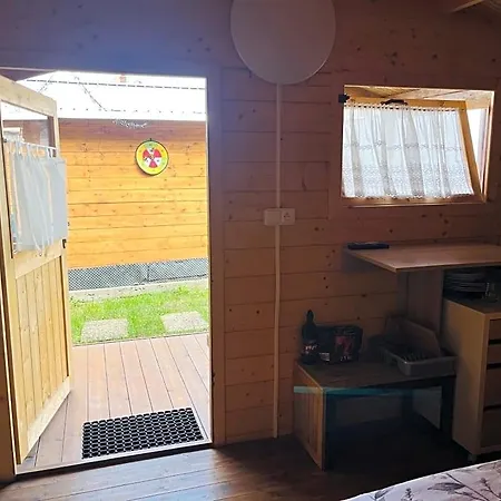 Daniel-mikulov, A Private Just For Деревянный коттедж Микулов